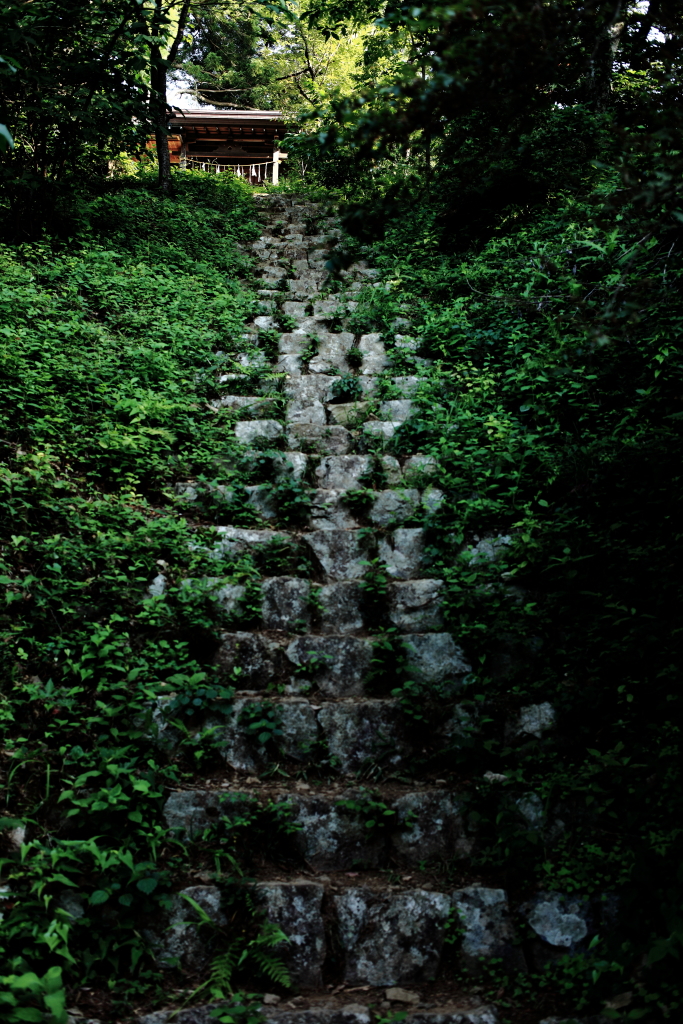 産安社の路