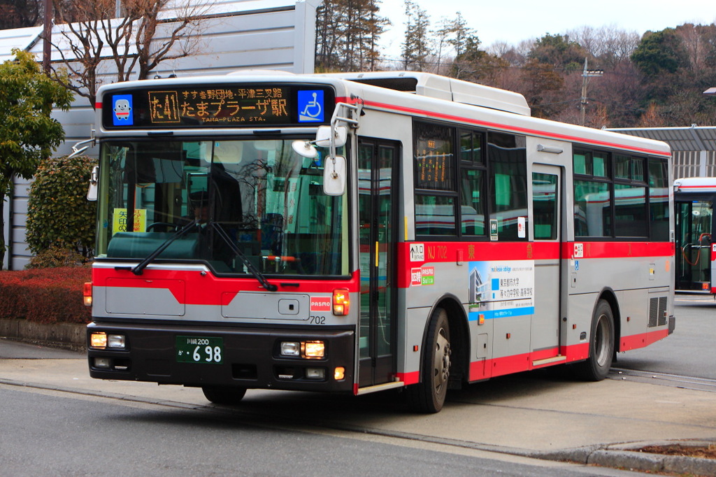 東急バス NJ702 日デ・UDPKG-RA274KAN 2006年式