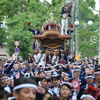 和泉国二宮　穴師神社の参道を曳き抜く