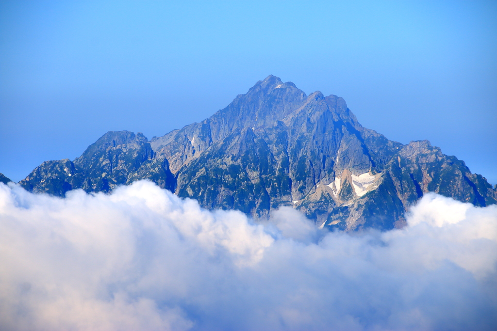 雲上の剱岳