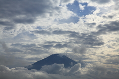 雲に抱かれて
