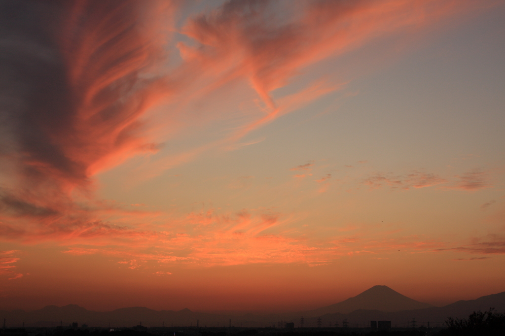 燃える秋空