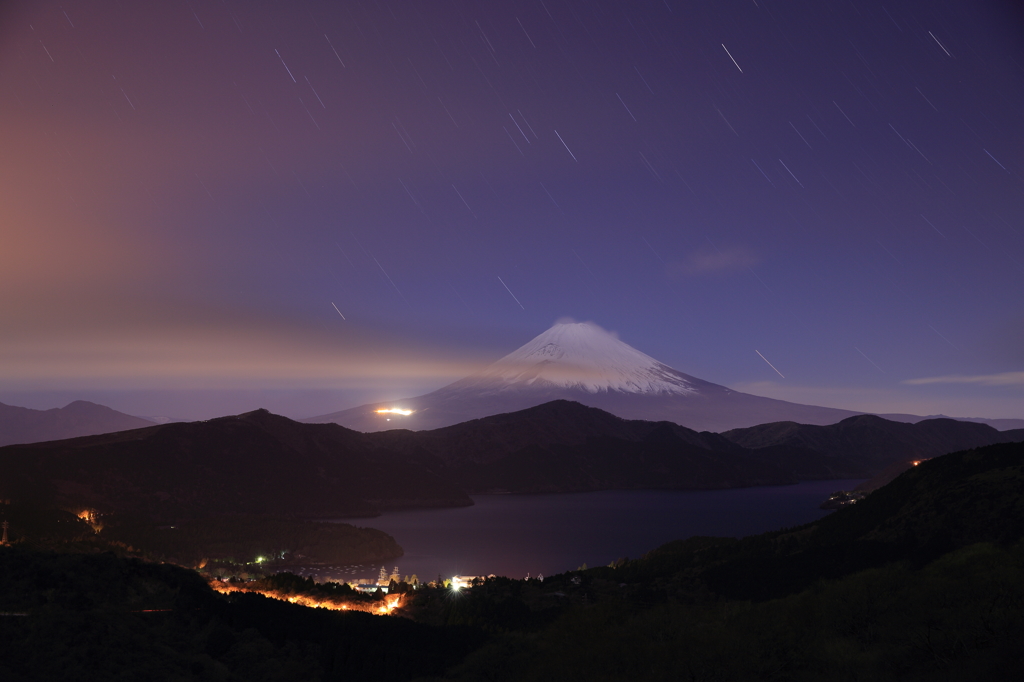 雲、星、霊峰