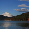 湖畔にて