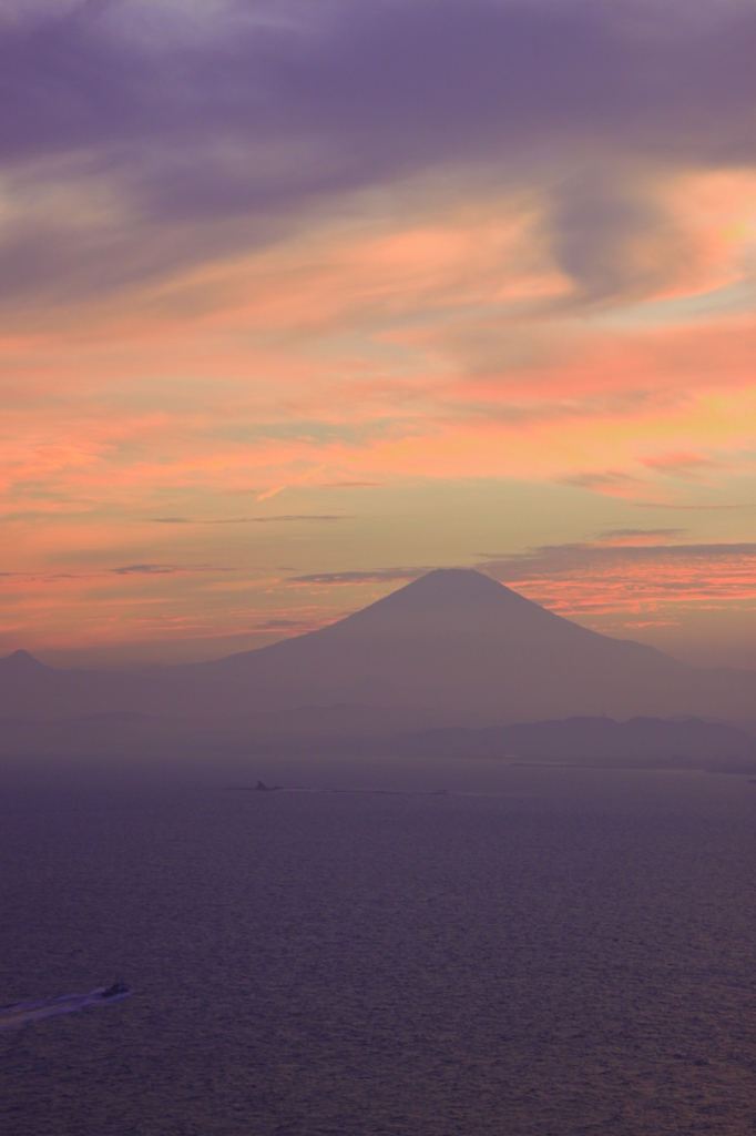 江の島からの夕景・富士４