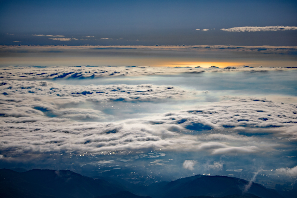 輝く雲海