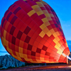 カッパドキア 膨らむ気球