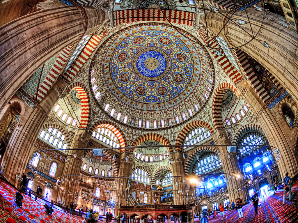セリミエ・モスク - イスラーム建築の最高到達の１