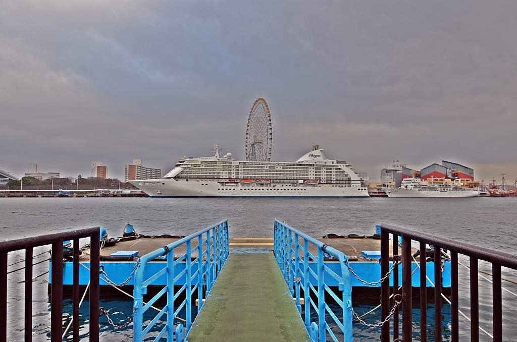 Seven Seas Voyager