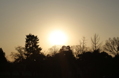 夕暮れの太陽