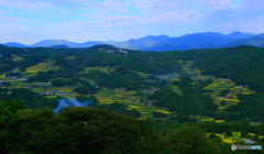 高知県土佐町秋の溜井の棚田