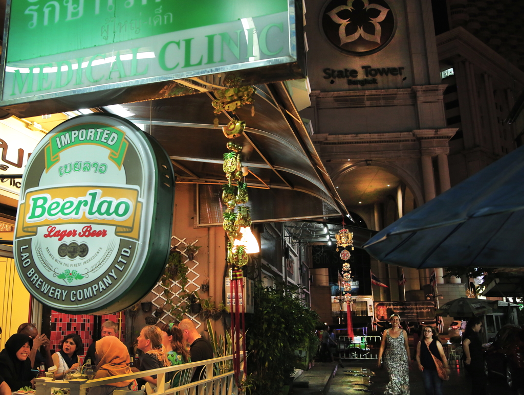 サパーンタクシン バンコク 