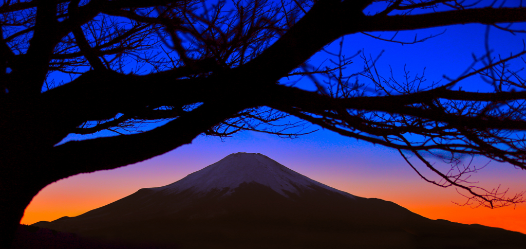 山中湖 湖畔 サンセット富士山