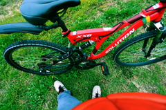 green & redbike