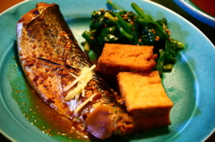 サバの味噌煮込み