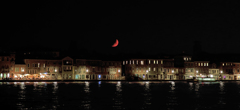 Venezian Red Red moon