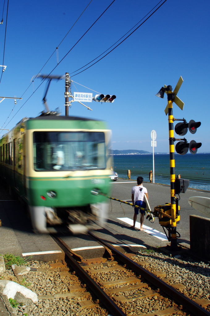 鎌倉高校前駅前