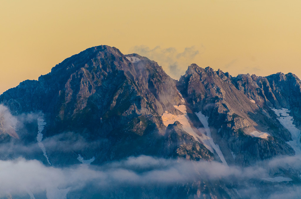 峻厳