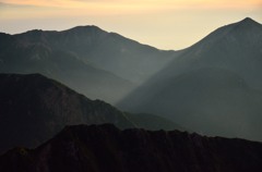 朝靄　常念岳