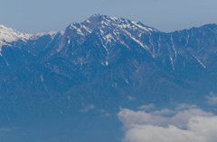 残雪の峰