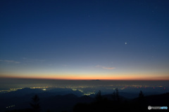 夜明け前
