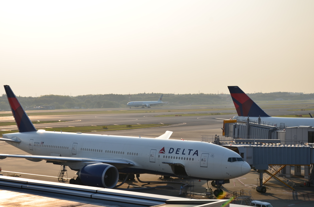 夕方の成田空港