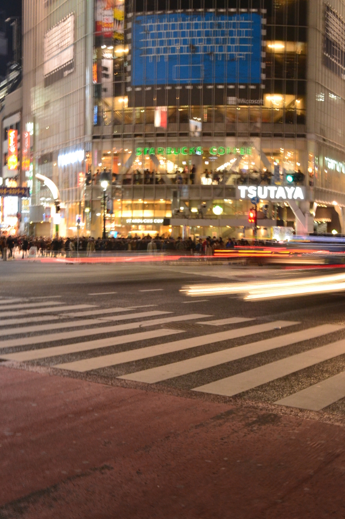 夜の渋谷スクランブル交差点　2