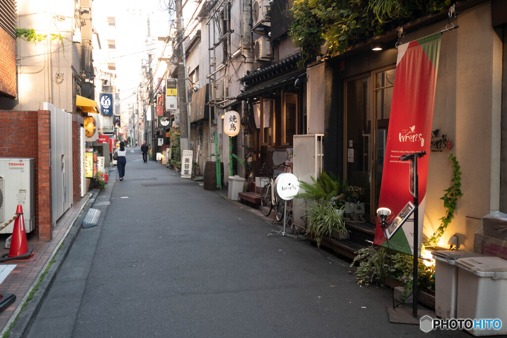 ブラリ、門仲