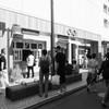 真夏の街角