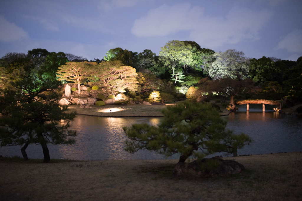 六義園