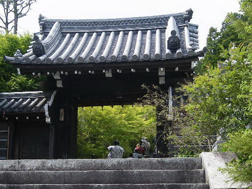 西應寺山門