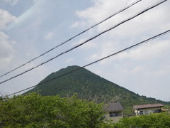 三上山望む
