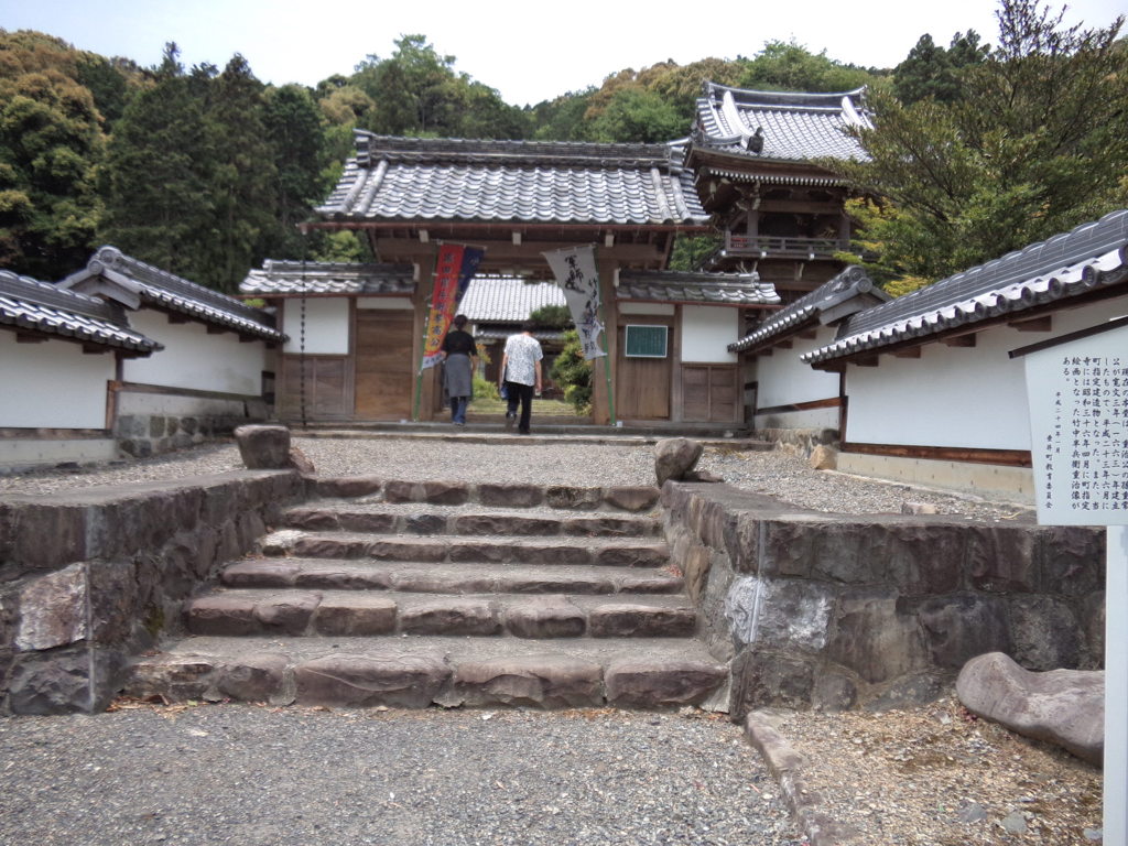 禅憧寺山門