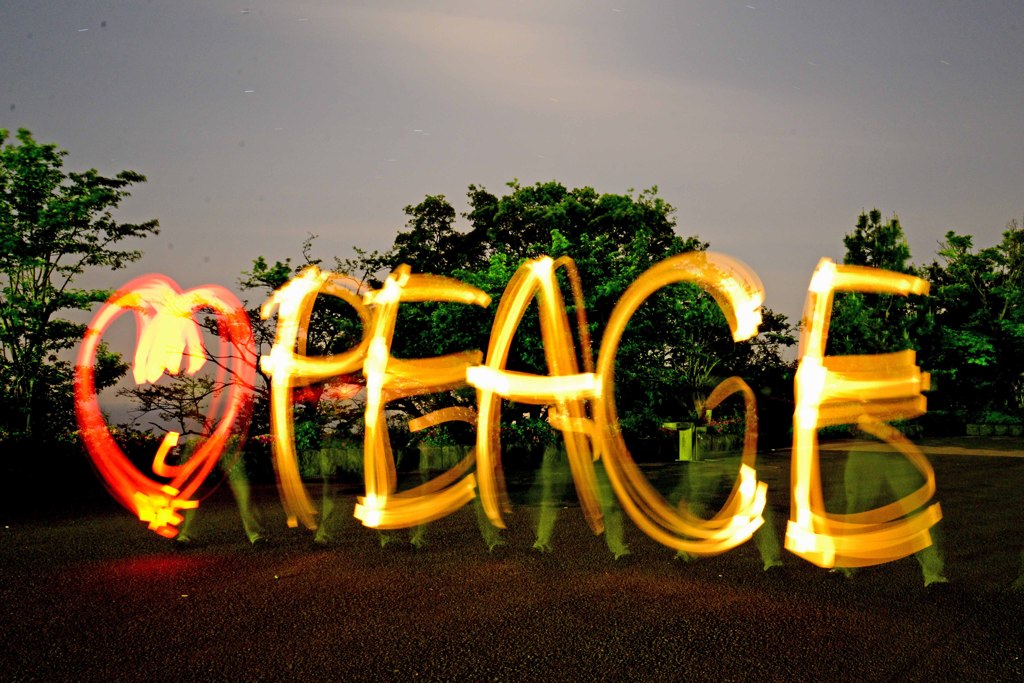 ＬＯＶＥ　＆　ＰＥＡＣＥ