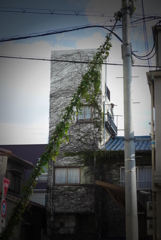 絡まれる