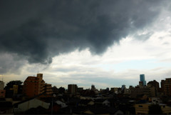 ハルカス襲う暗黒雲2