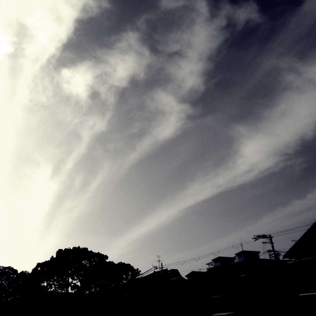 噴き出す雲