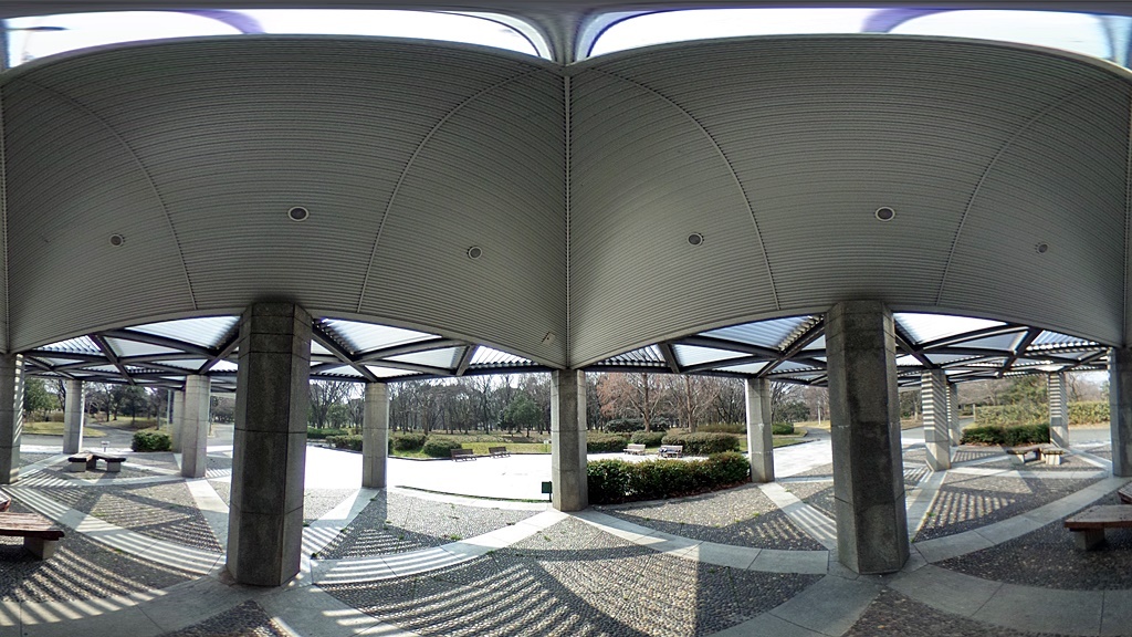 公園の建物の中から (3)