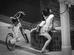 このポーズは　なんなんだっ？