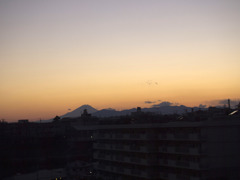 坂の上からの景色（富士山）