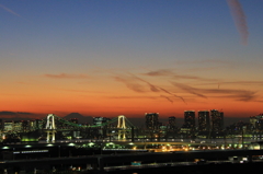 東京街並 空色の境