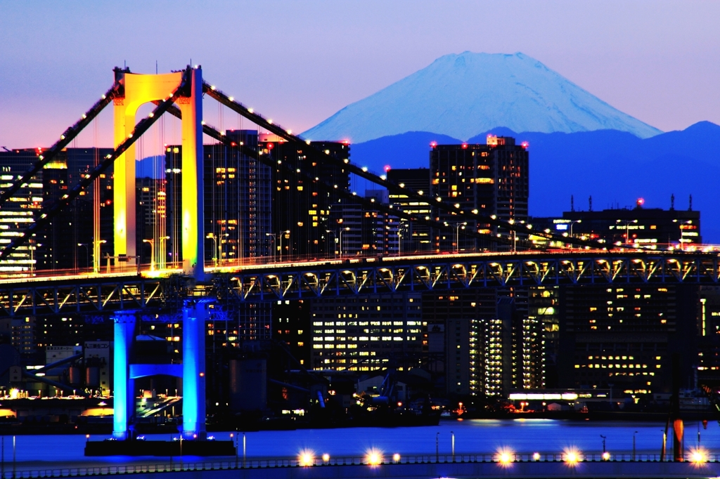 富士山とレインボーブリッジ　虹色