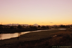 高幡橋上流で見た富士山夕景＃１０