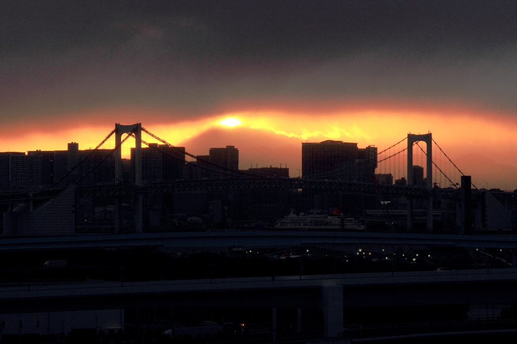 続東雲で見た富士山夕景本番微妙編 ＃２載ったみたい