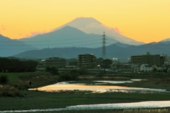 高幡橋上流で見た富士山夕景＃５
