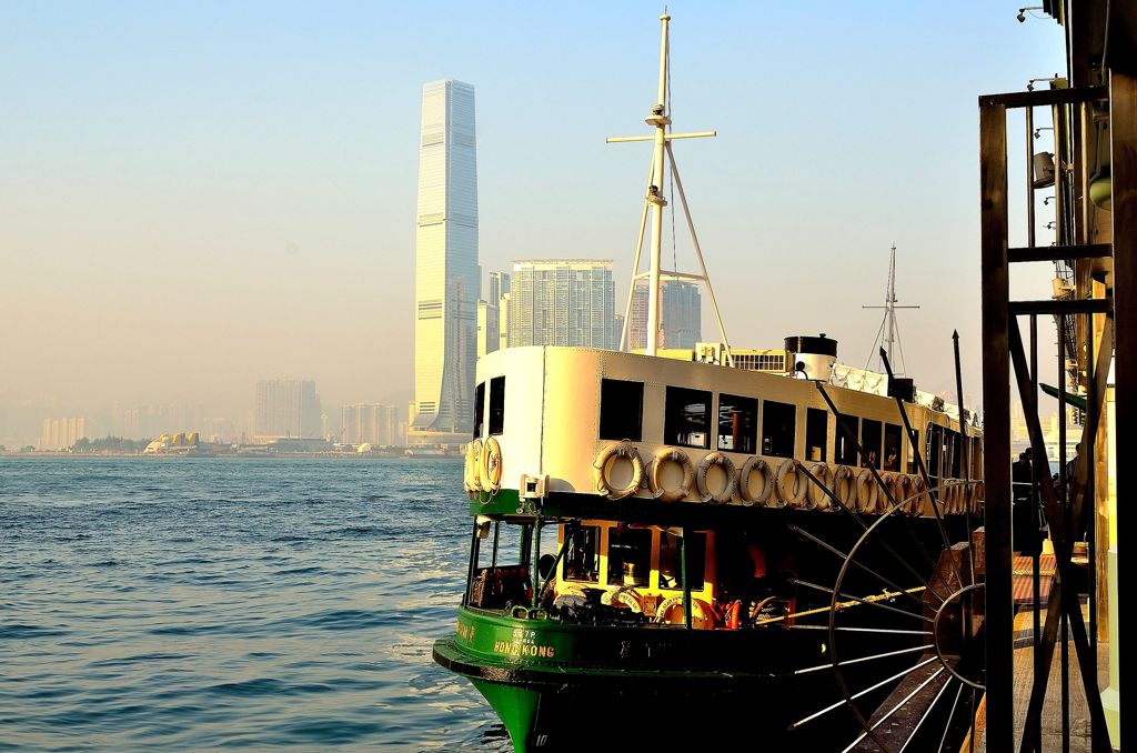 港