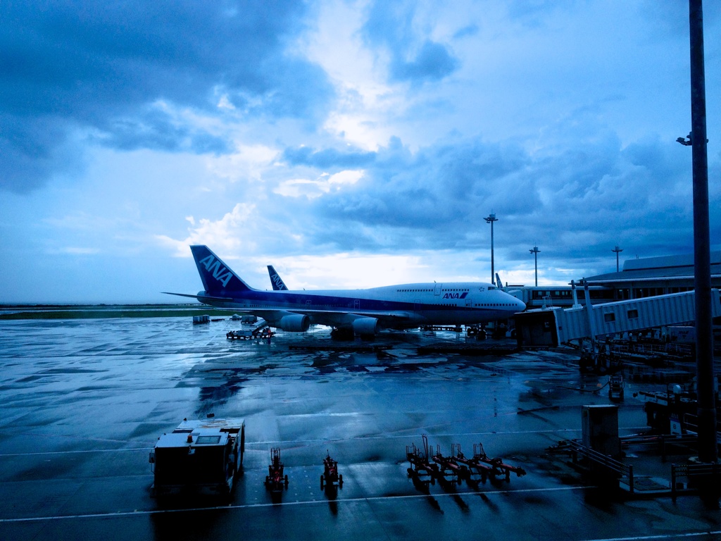 【旅】［沖縄］空港にて