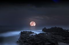 Moon rise