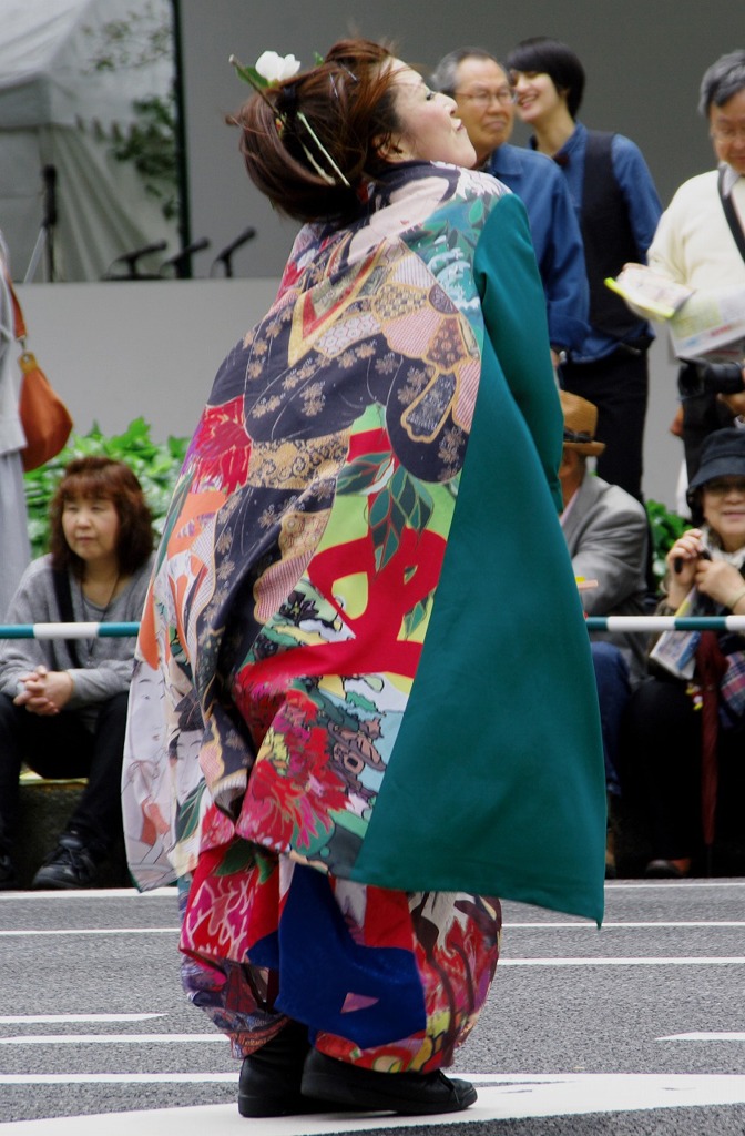 見返り美人