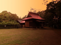 夕暮れの神社